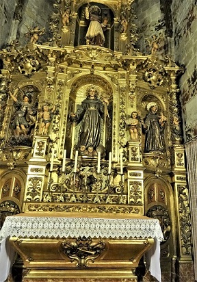 Altarpiece_St_Bernard