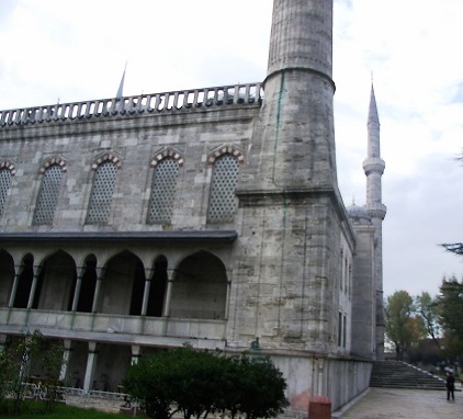 Blue_Mosque_Exterior_Courtyard