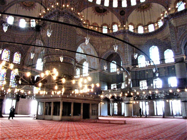 Blue_Mosque_Interior_1