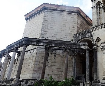 Cathedral_of_St_Domnius_Peripteral_1_