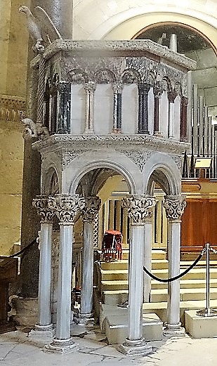 Cathedral_of_St_Domnius_Pulpit Cathedral_of_St_Domnius_Pulpit