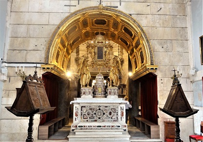 Cathedral_of_St_Domnius__Main_Altar