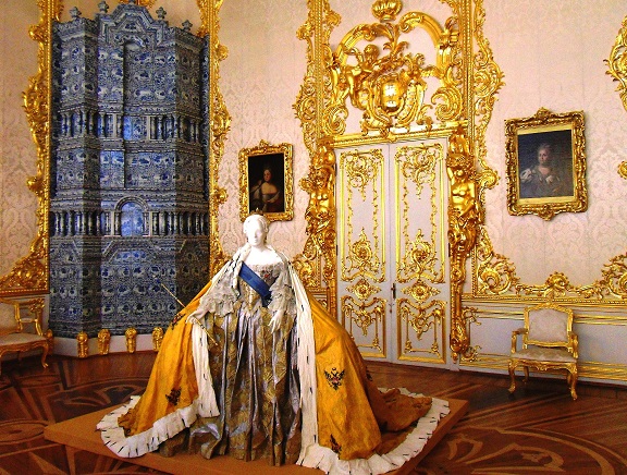 Catherines_Palace_Portrait_Hall