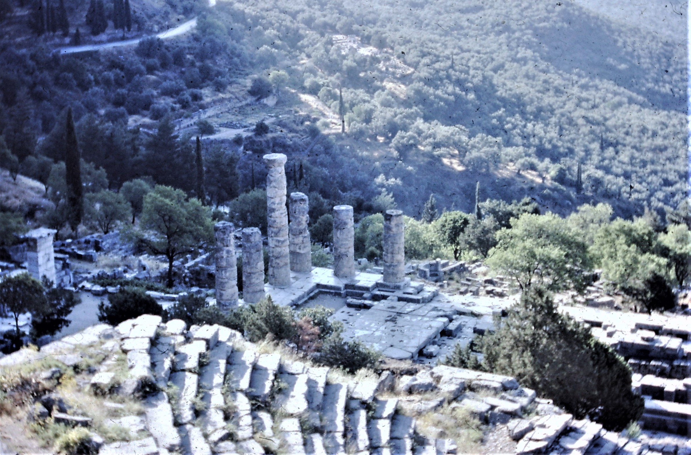 Delphi_Temple_of_Apollo_from_Theatre