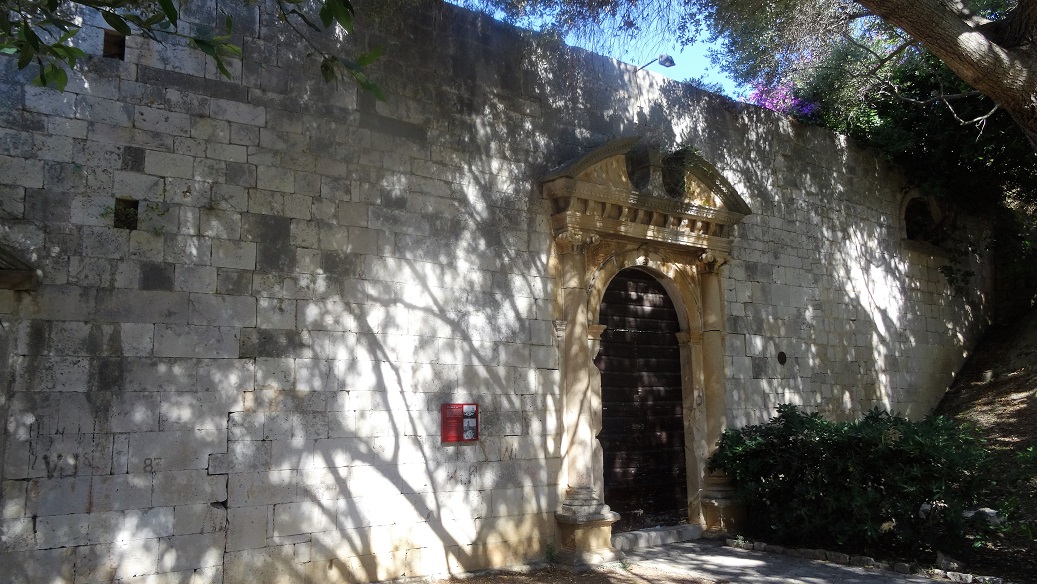 Dominican_Monastery_entrance