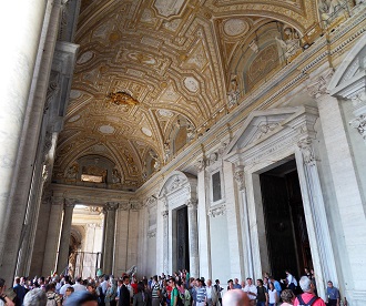 Entrance_St_Peters