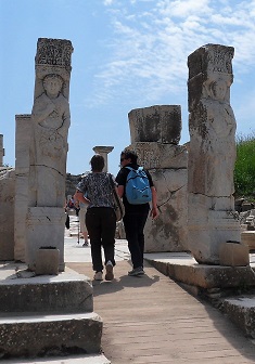 Ephesus_Heracles_Gate