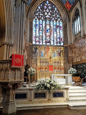 Farm_Street_Church_High_Altar