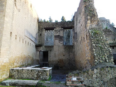 Herculaneum_Shop_2