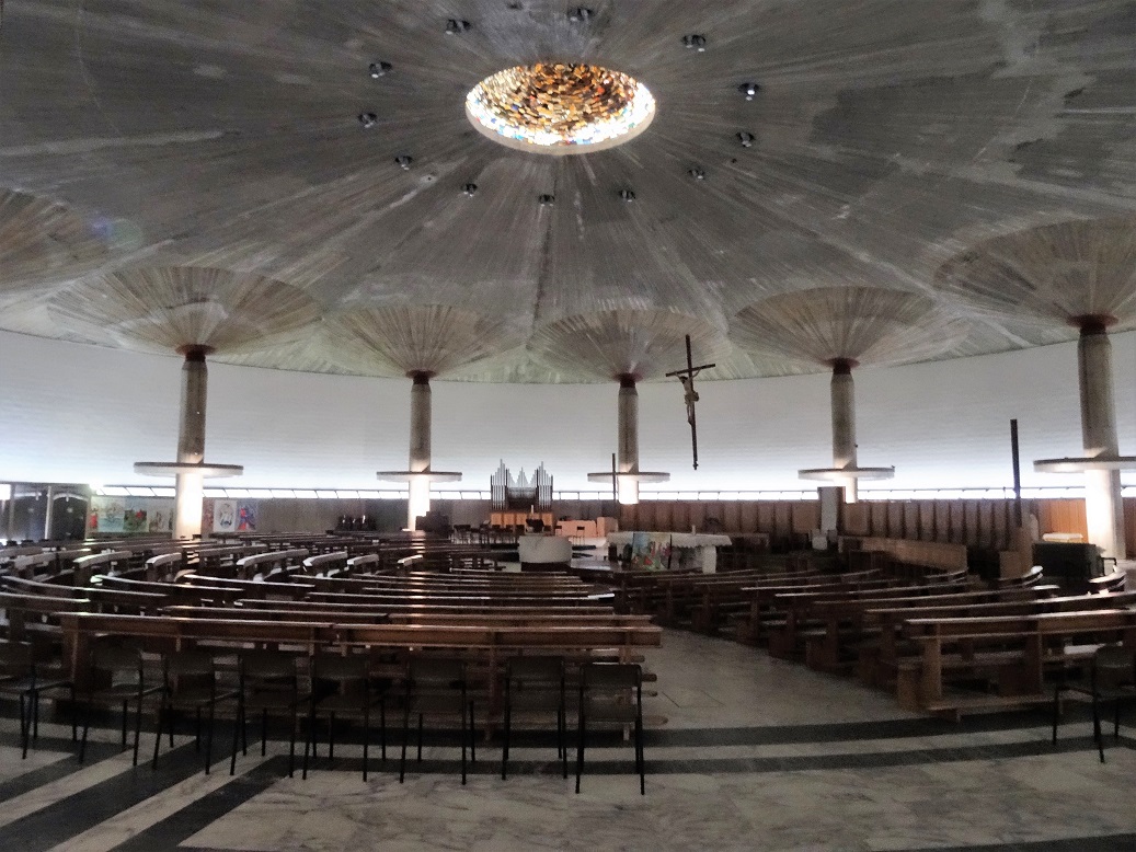 La_Spezia_Cathedral_Interior