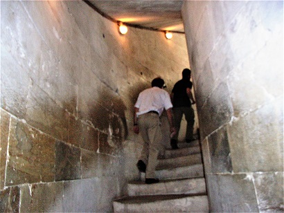 Leaning_Tower_of_Pisa_Stairs