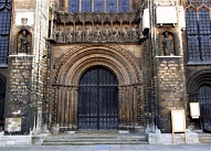 Lincoln_Cathedral_Main_Door