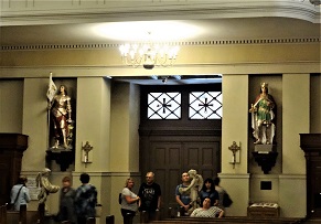 Louis_Entrance