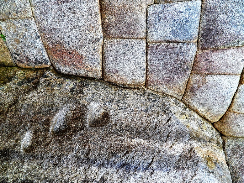 Machu_Picchu_Stonework