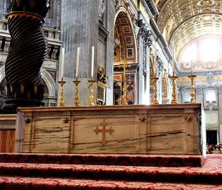 Papal_Altar_St_Peters