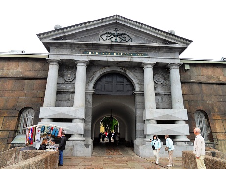 Peter_and_Paul_Fortress_Neva_Gate