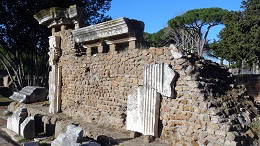 Porta_Romana_Ostia