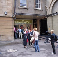 Royal_Mews_Entrance