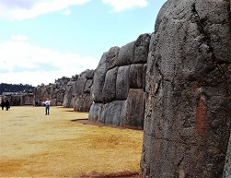 Sacsayhuaman2