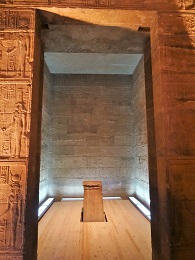 Sanctuary_Pedestal_Philae