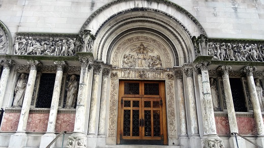 St_Barts_Entrance
