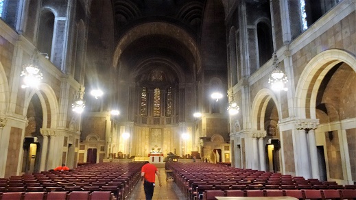 St_Barts_Nave