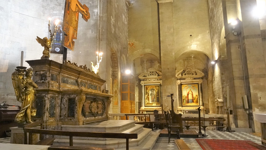 St_Michele_Altar_side
