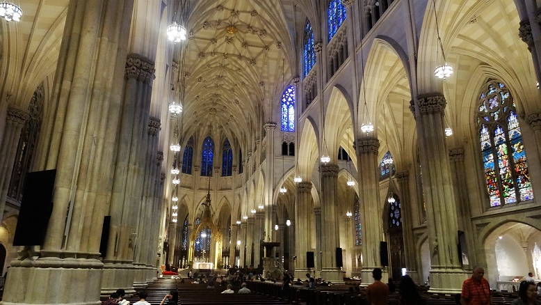 St_Patricks_Cathedral_Nave