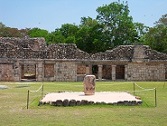 Stelae_Uxmal_2