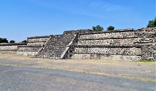Teotihuacán_Temple_Restored