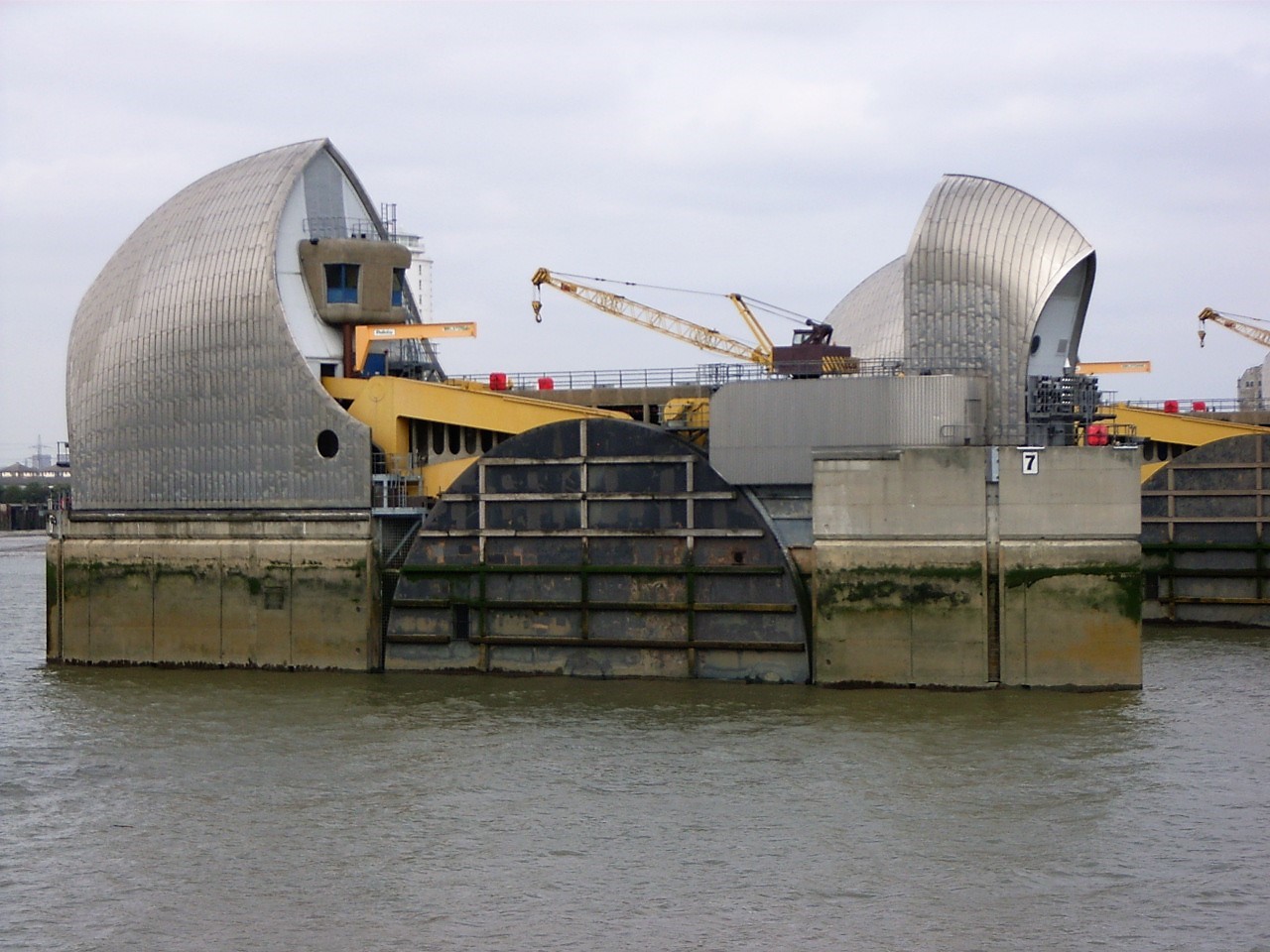 Thames_Barrier_Gate_London