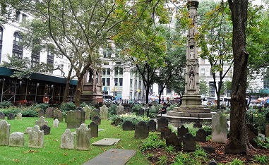 Trinity_Church_Churchyard