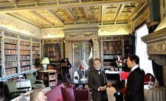 Warwick_Castle_Library