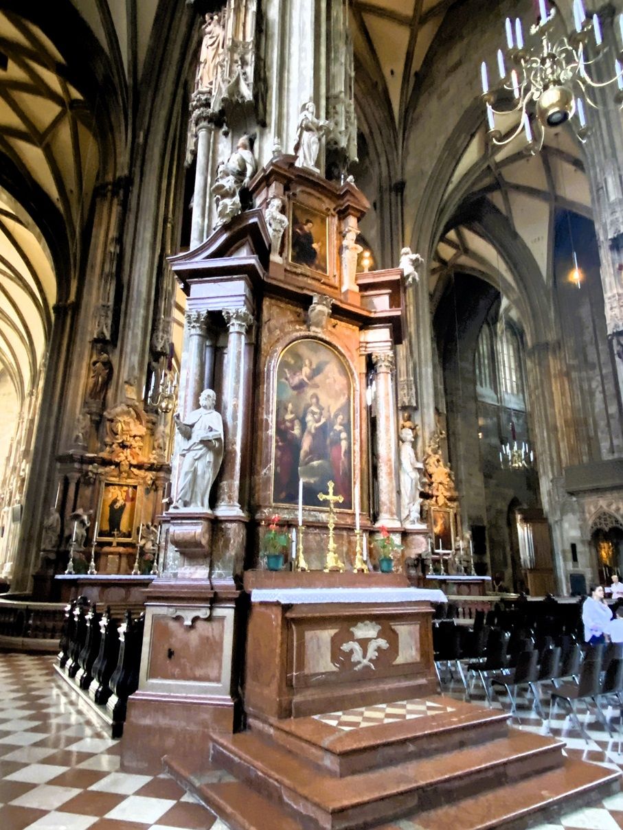 Altar in Saint Stephen’s Cathedral, Vienna