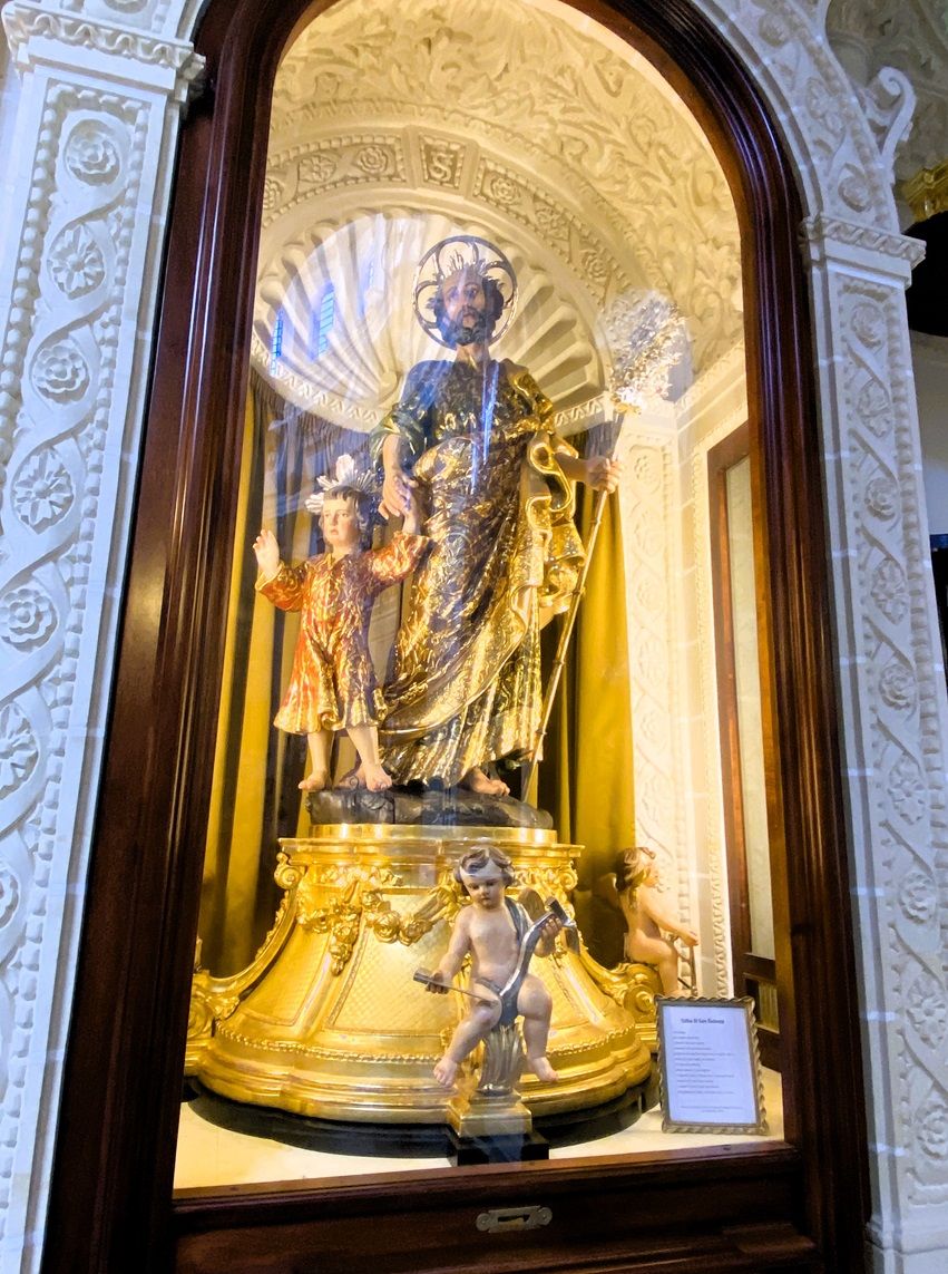Statue Basilica of Our Lady of Mount Carmel, Valletta