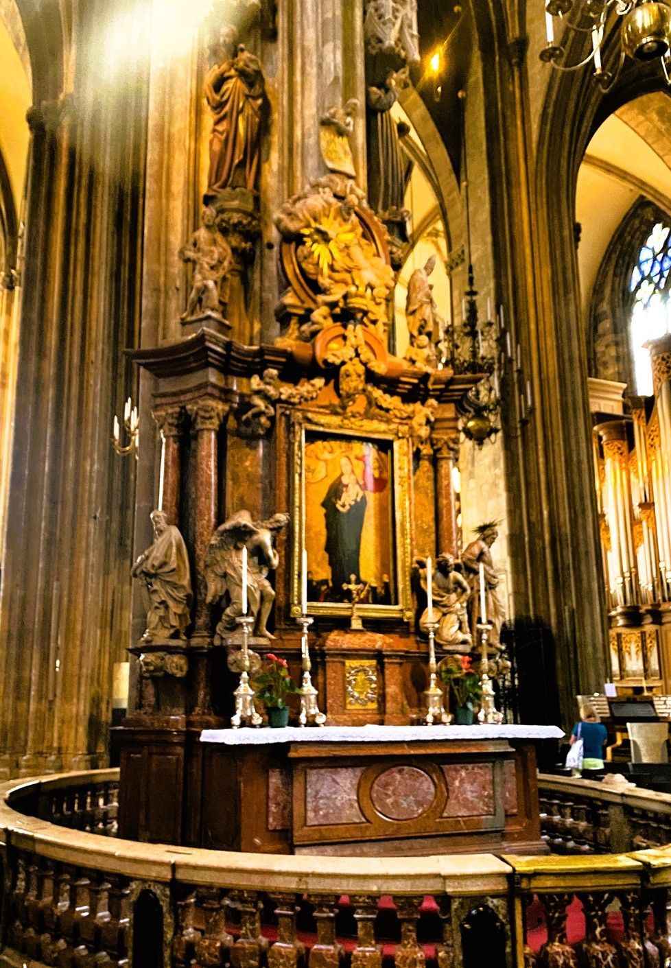 Altar in Saint Stephen’s Cathedral, Vienna