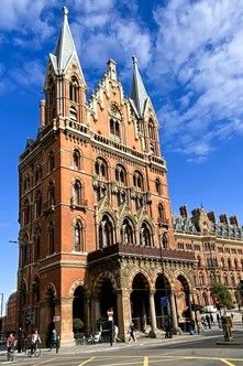 St Pancras International Railway Station, London, Hotel