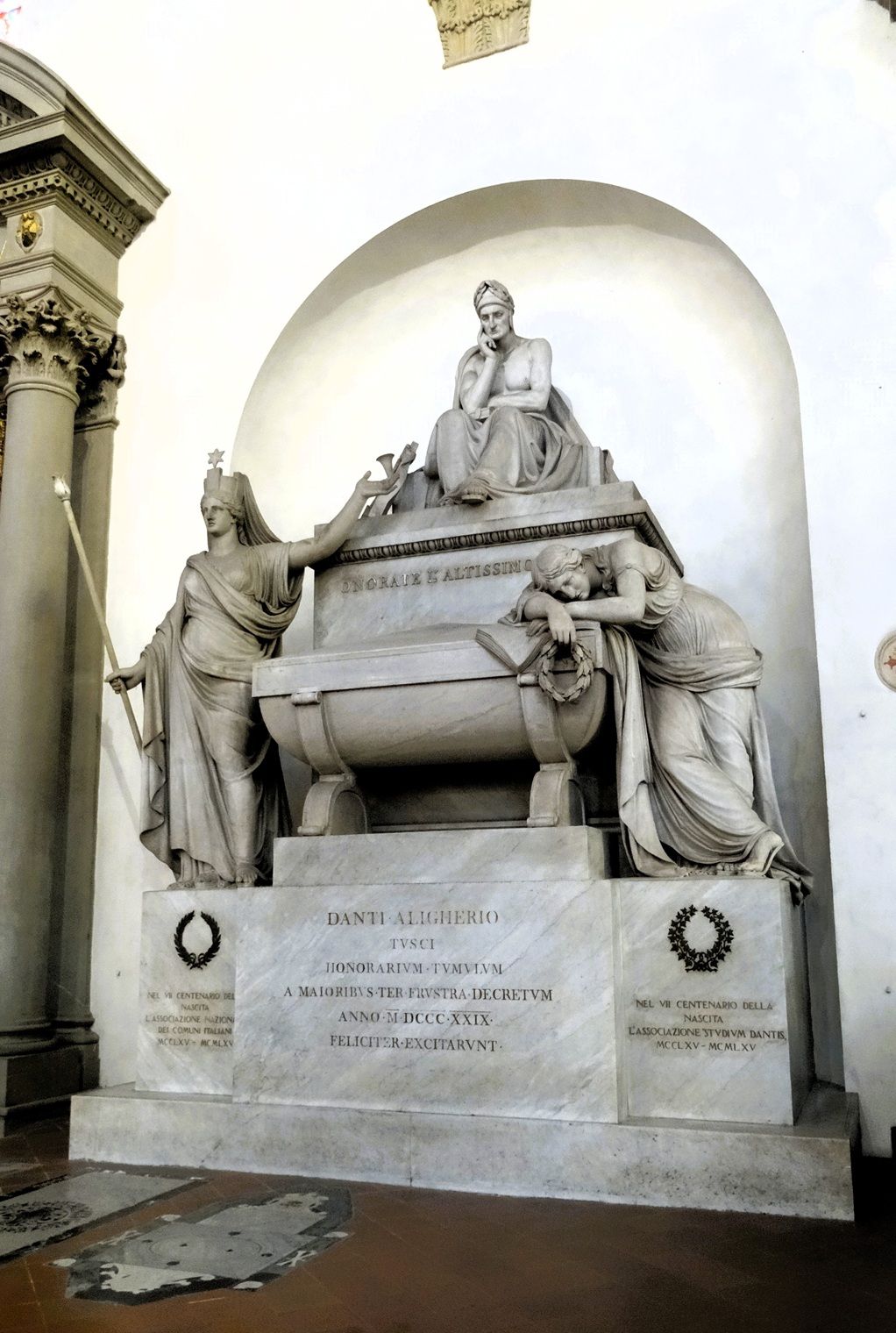 Tomb of Leonardo Bruni, Basilica di Santa Croce
