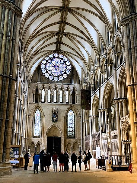 Transept with Dean's Eye Window