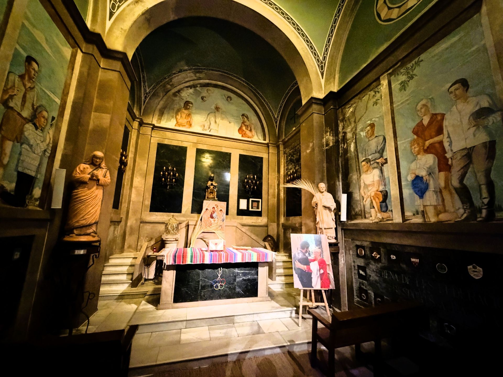 Chapel of the Virgin, Church of Santa Anna, Barcelona